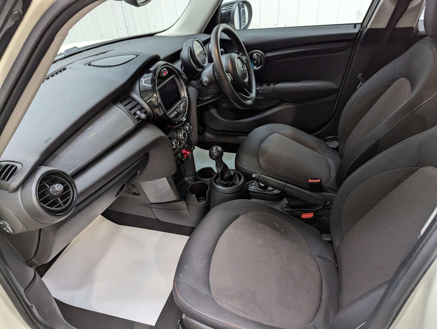 Used MINI Hatch 2019 for sale - 76401883: Photo 55