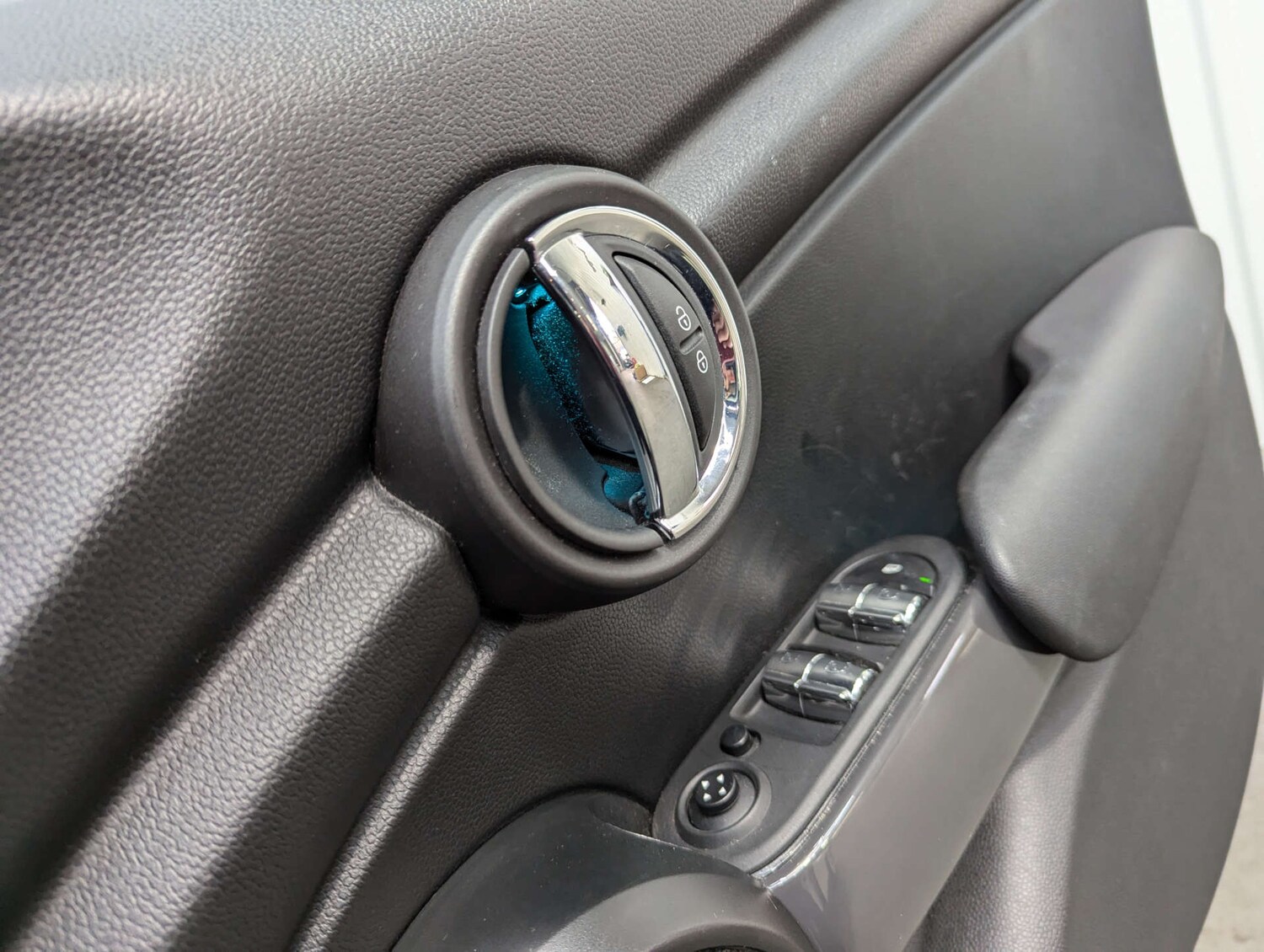 Used MINI Hatch 2019 for sale - 76401883: Photo 80