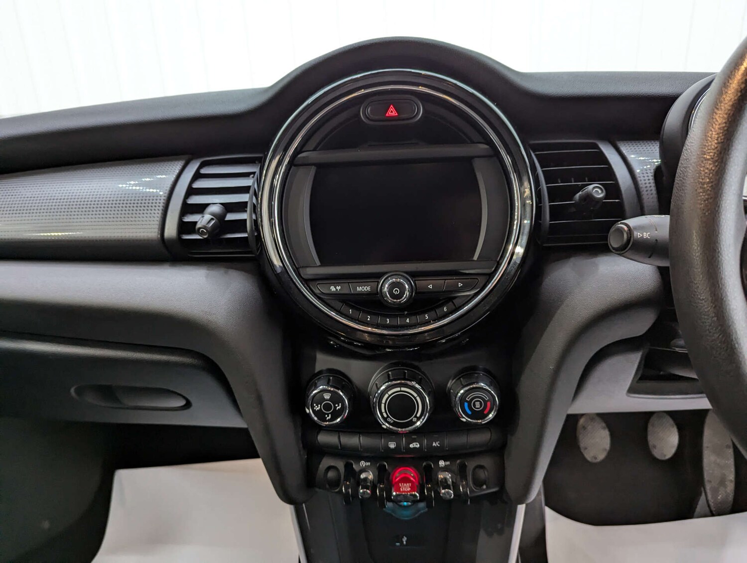 Used MINI Hatch 2019 for sale - 76401883: Photo 83