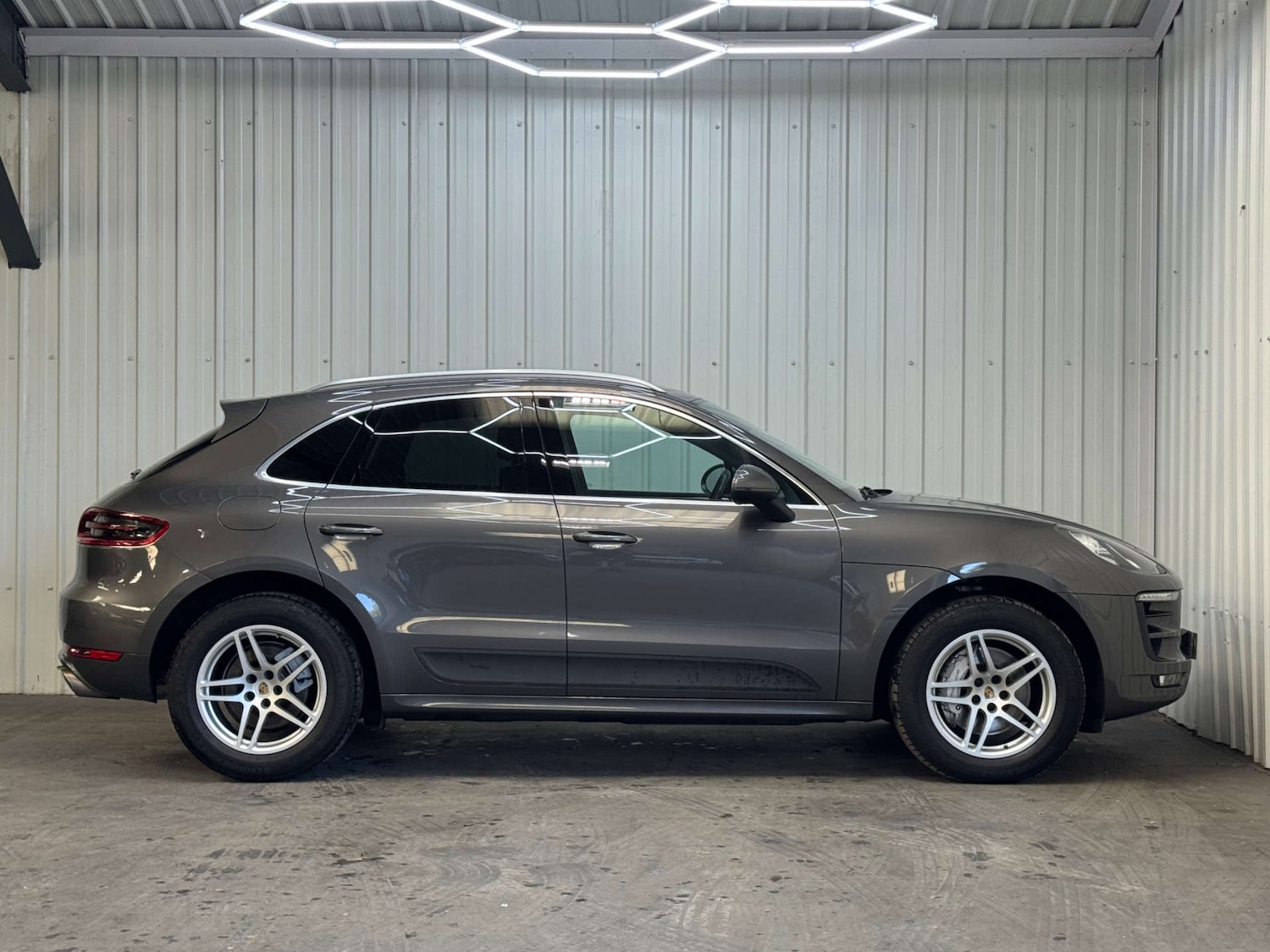 Used Porsche Macan 2015 for sale - 76023345: Photo 13