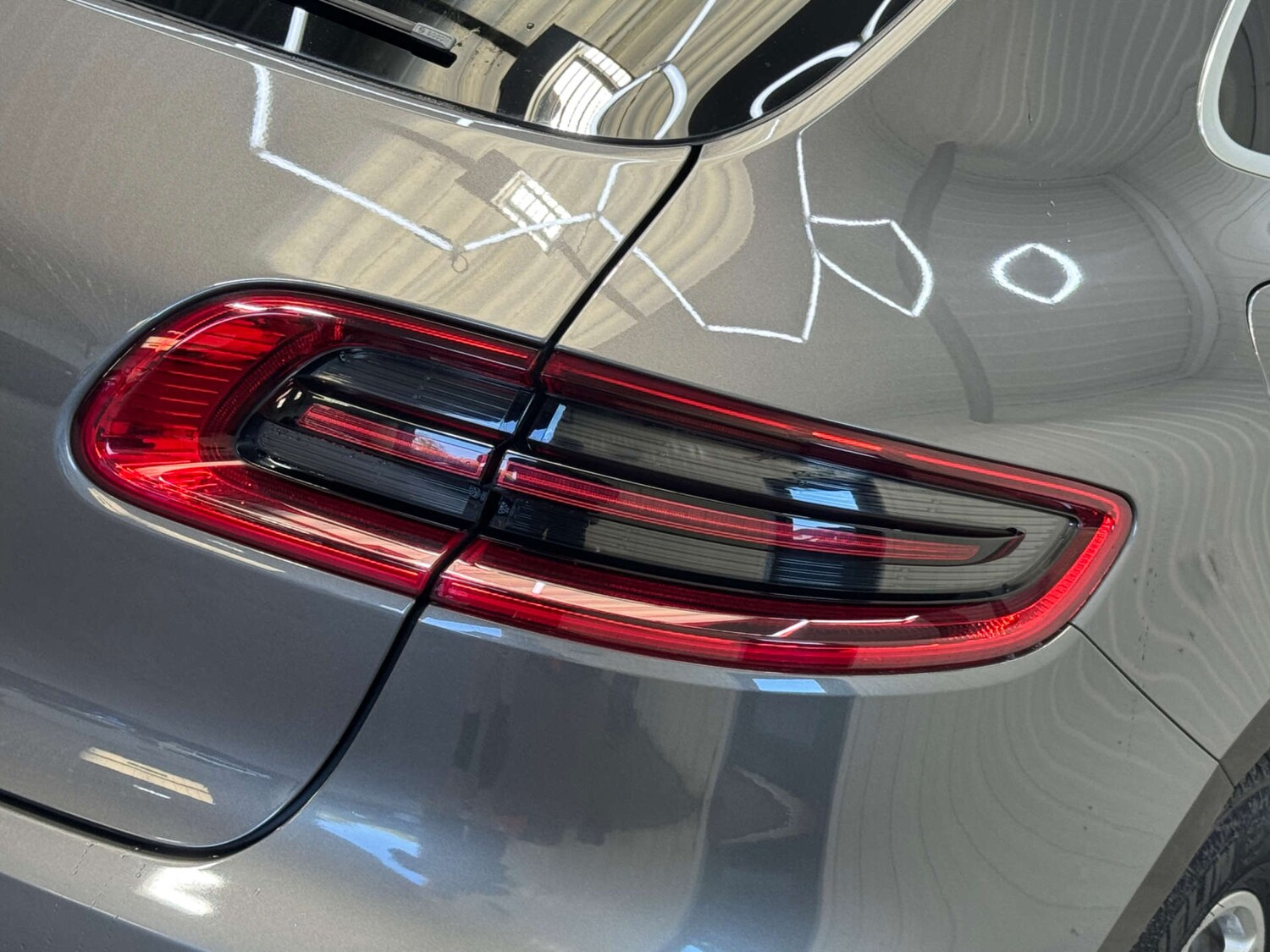 Used Porsche Macan 2015 for sale - 76023345: Photo 43