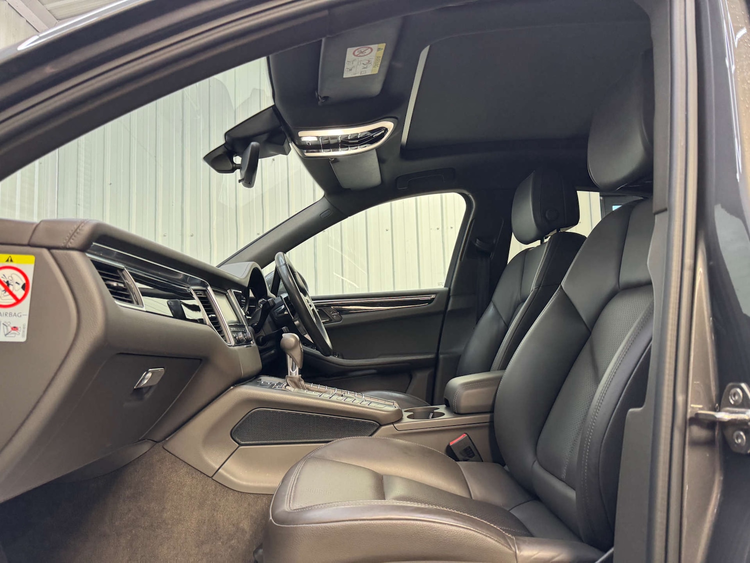Used Porsche Macan 2015 for sale - 76023345: Photo 57