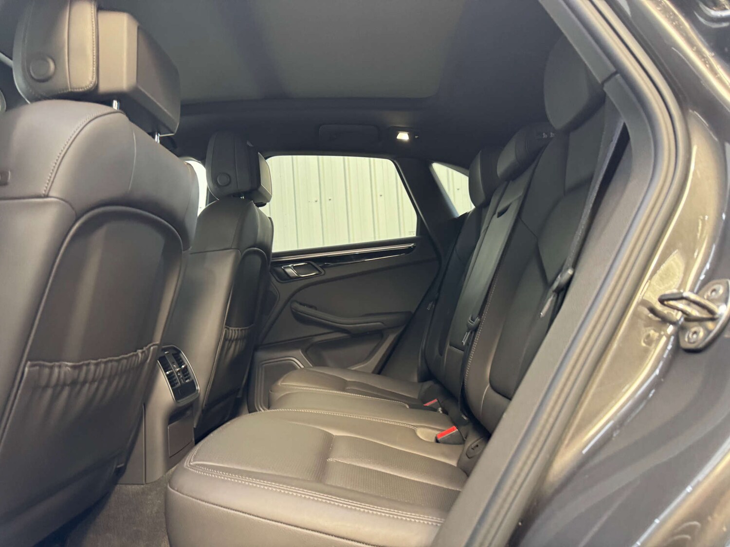 Used Porsche Macan 2015 for sale - 76023345: Photo 70