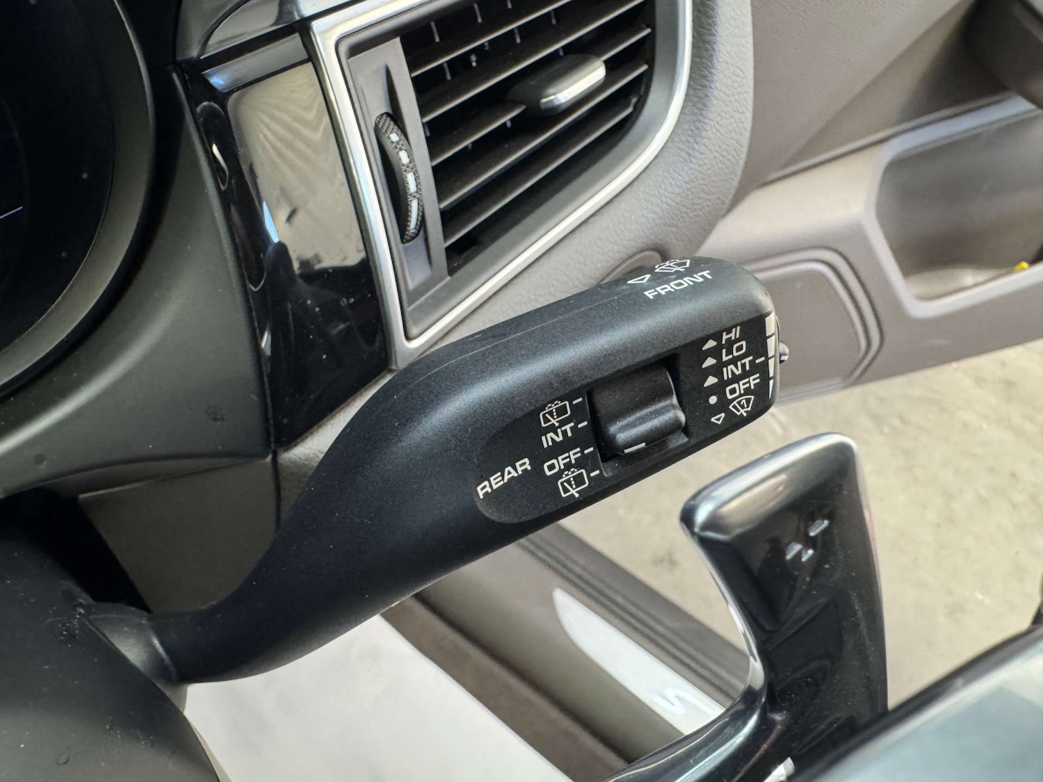 Used Porsche Macan 2015 for sale - 76023345: Photo 79