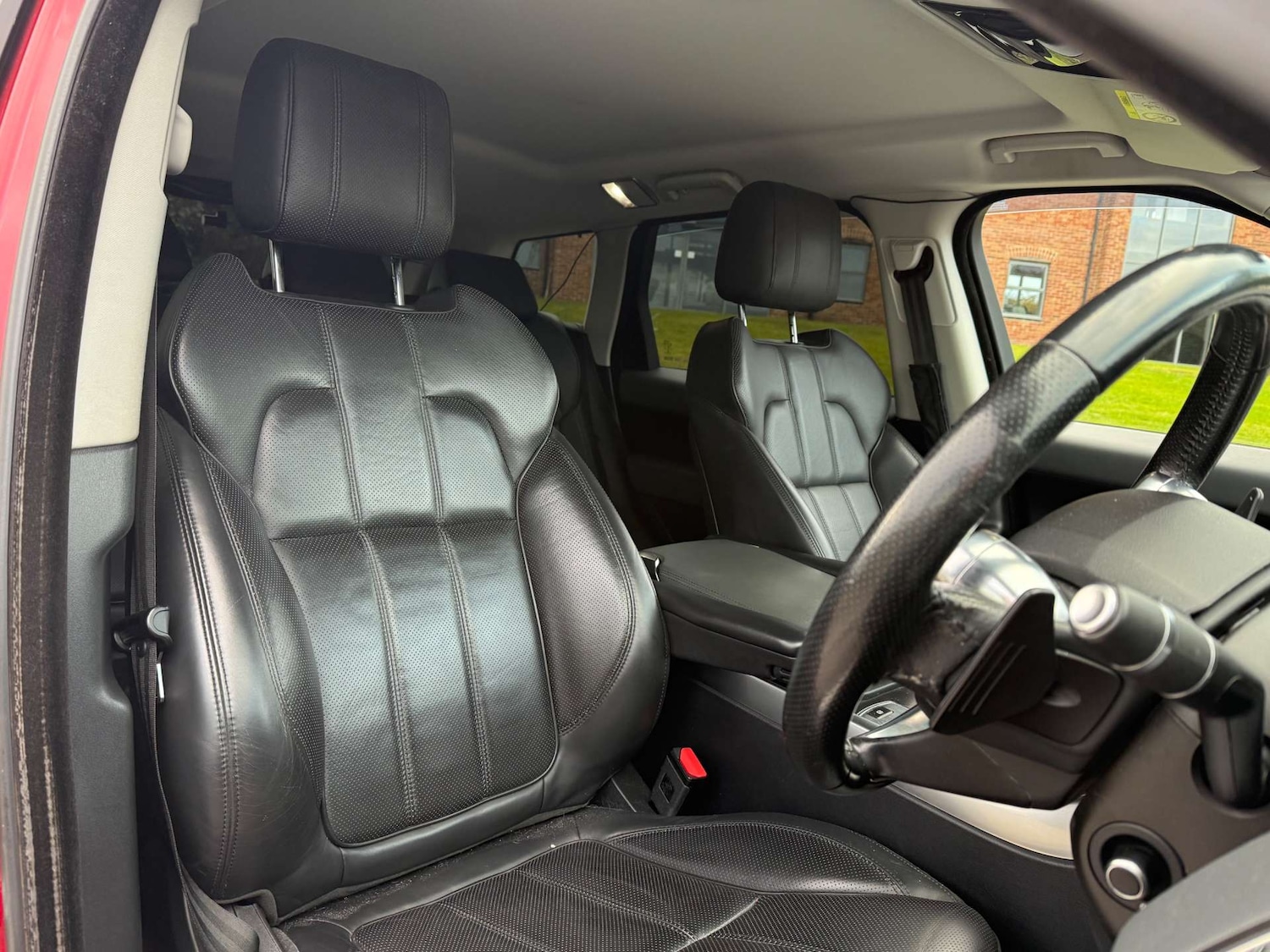 Used Land Rover Range Rover Sport 2015 for sale - 76401888: Photo 16