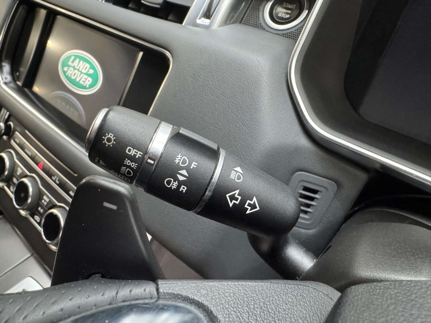 Used Land Rover Range Rover Sport 2015 for sale - 76401888: Photo 70