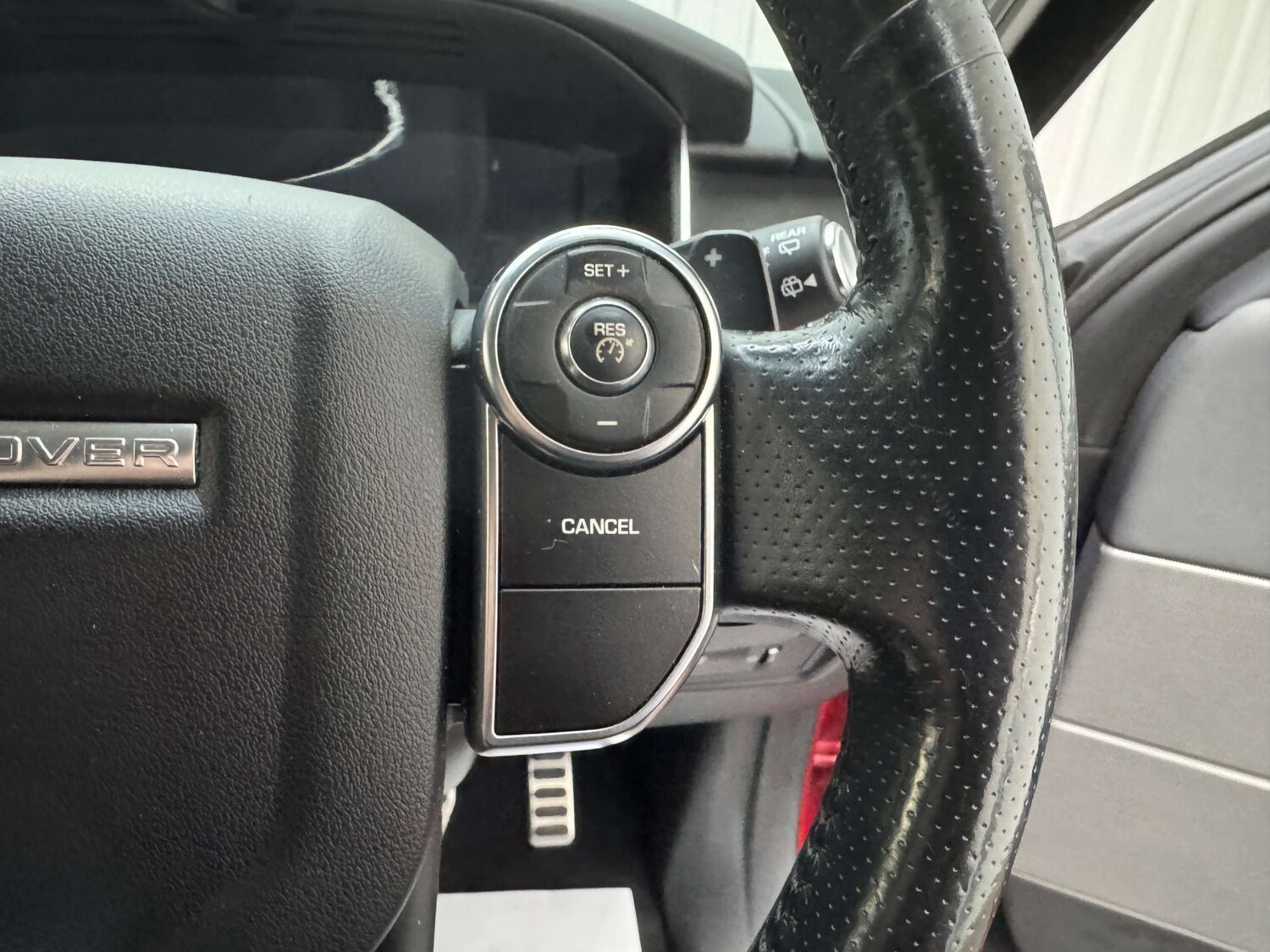 Used Land Rover Range Rover Sport 2015 for sale - 76401888: Photo 75