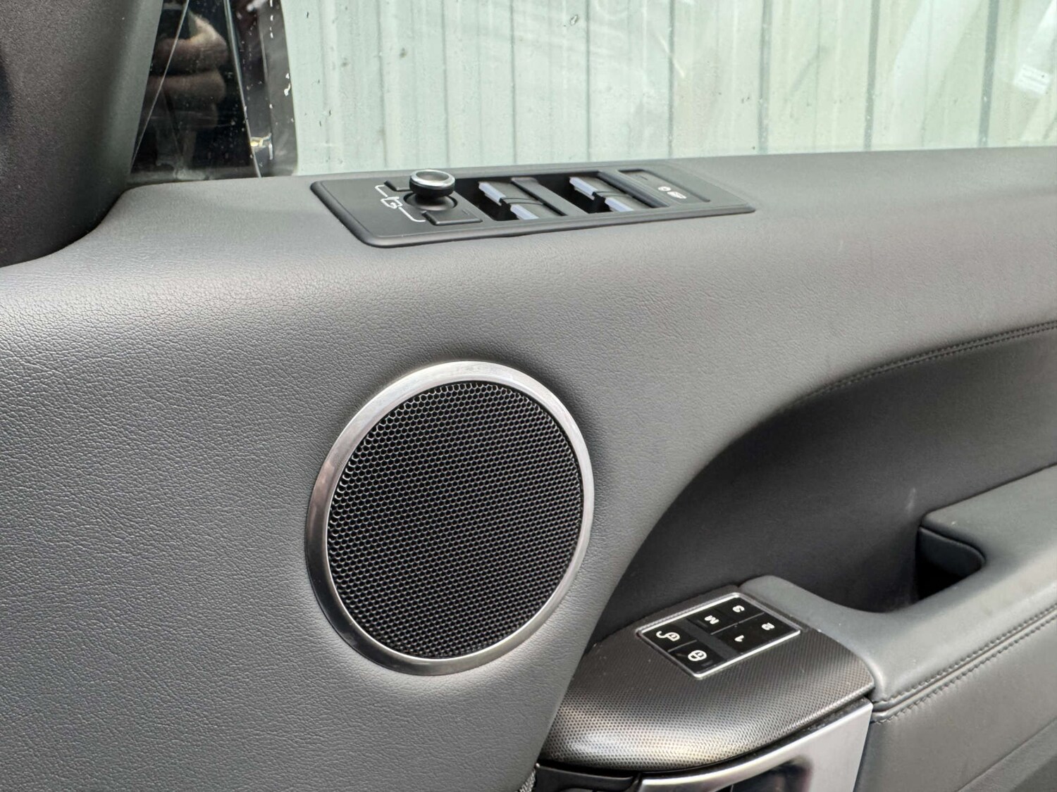 Used Land Rover Range Rover Sport 2015 for sale - 76401888: Photo 78