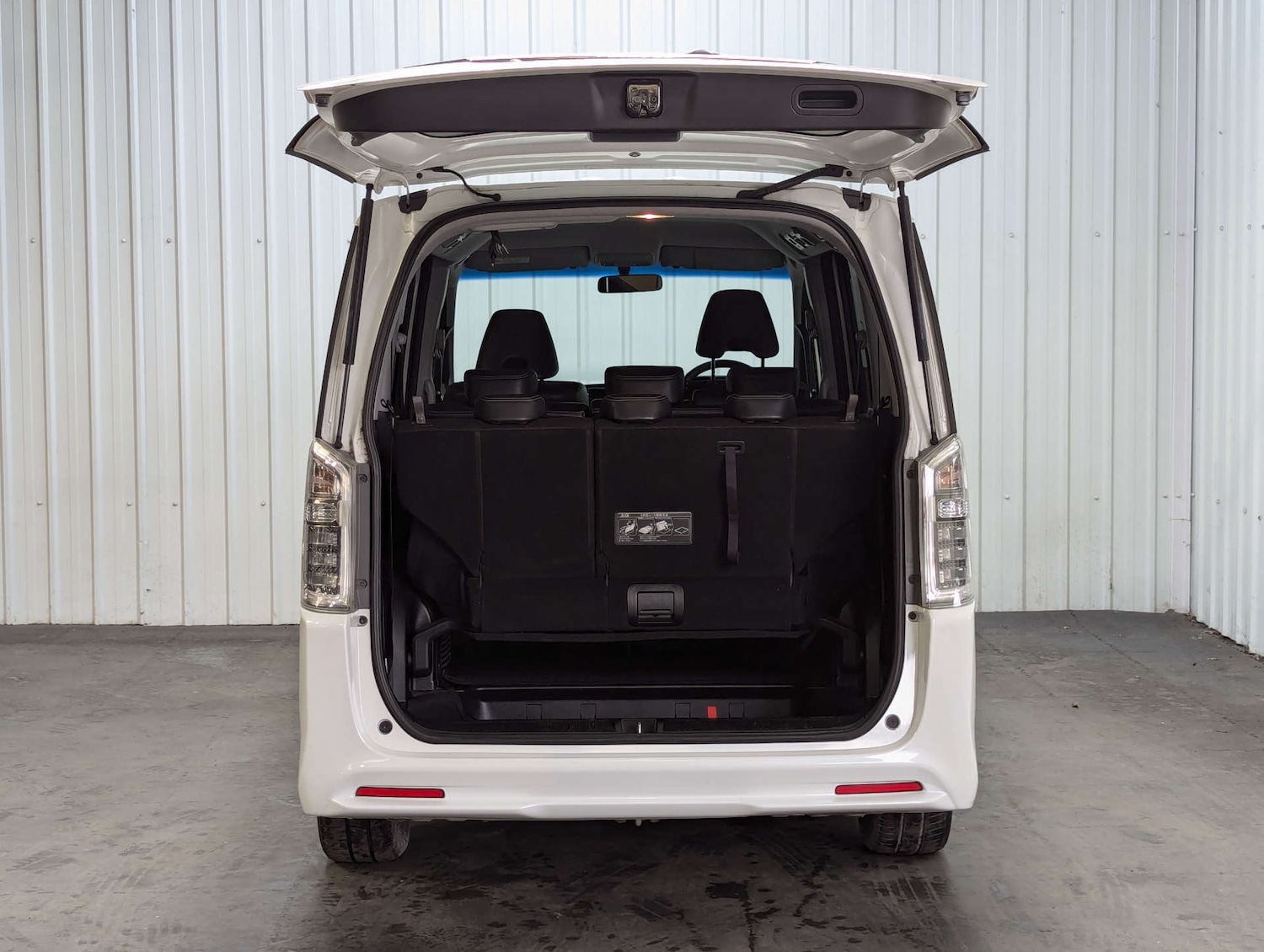 Used Honda Stepwagon 2024 for sale - 76606062: Photo 42