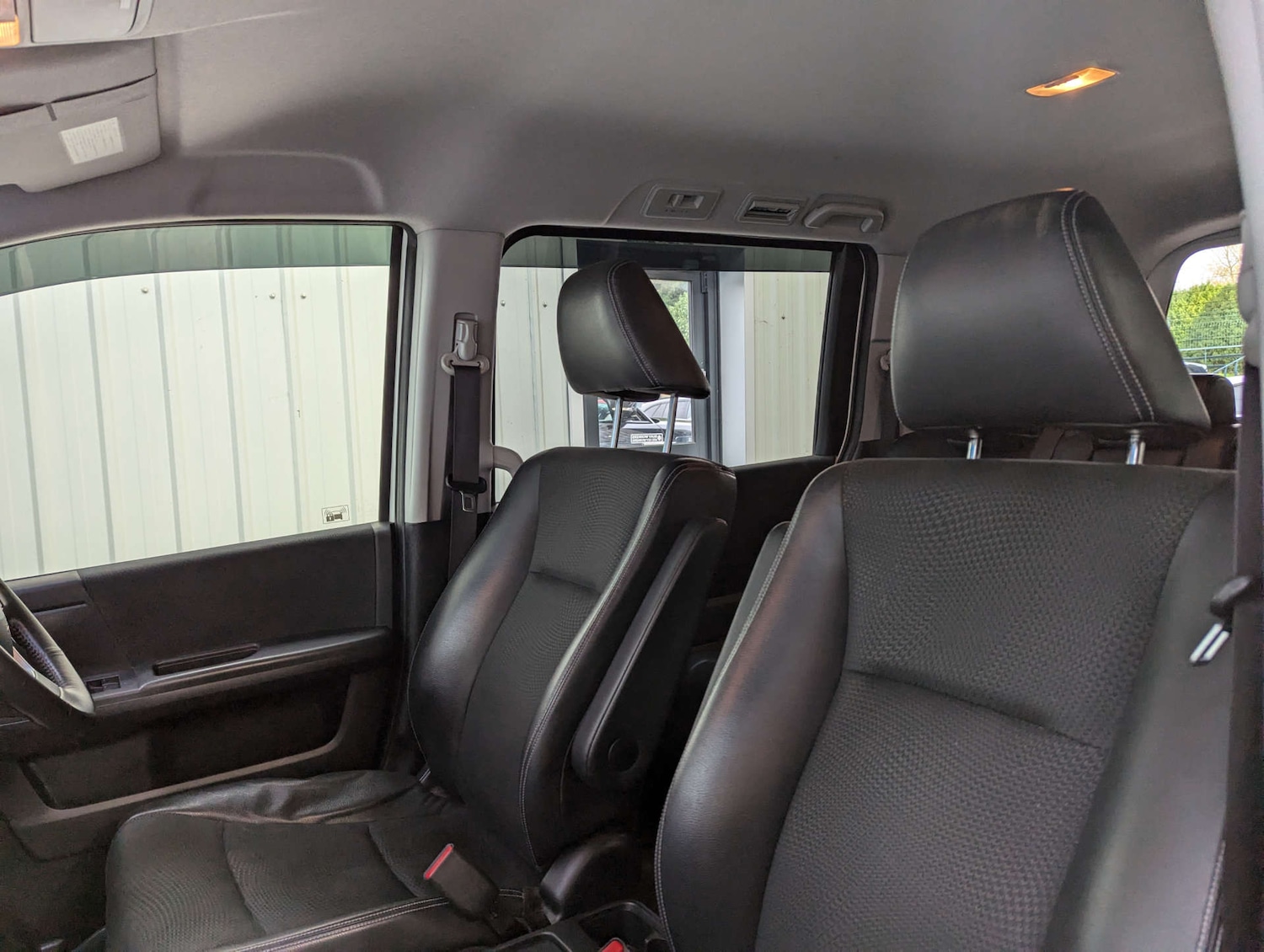 Used Honda Stepwagon 2024 for sale - 76606062: Photo 55