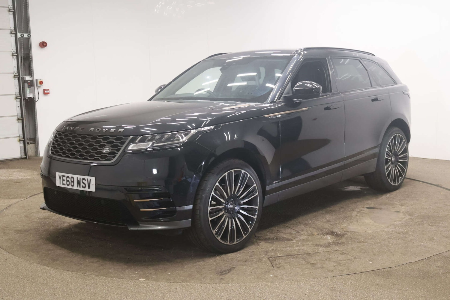 Used Land Rover Range Rover Velar 2018 for sale - 76830010: Photo 19