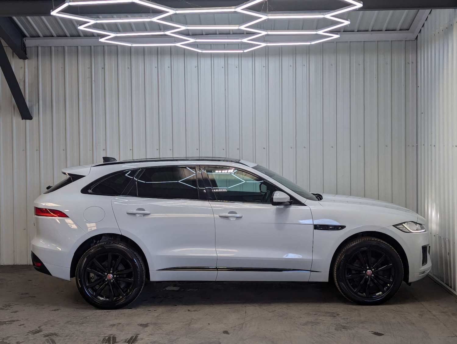 Used Jaguar F-Pace 2020 for sale - 77669314: Photo 29