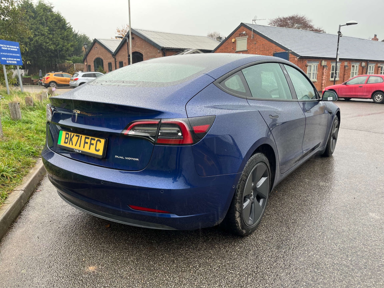 Used Tesla Model 3 2021 for sale - 76511115: Photo 9