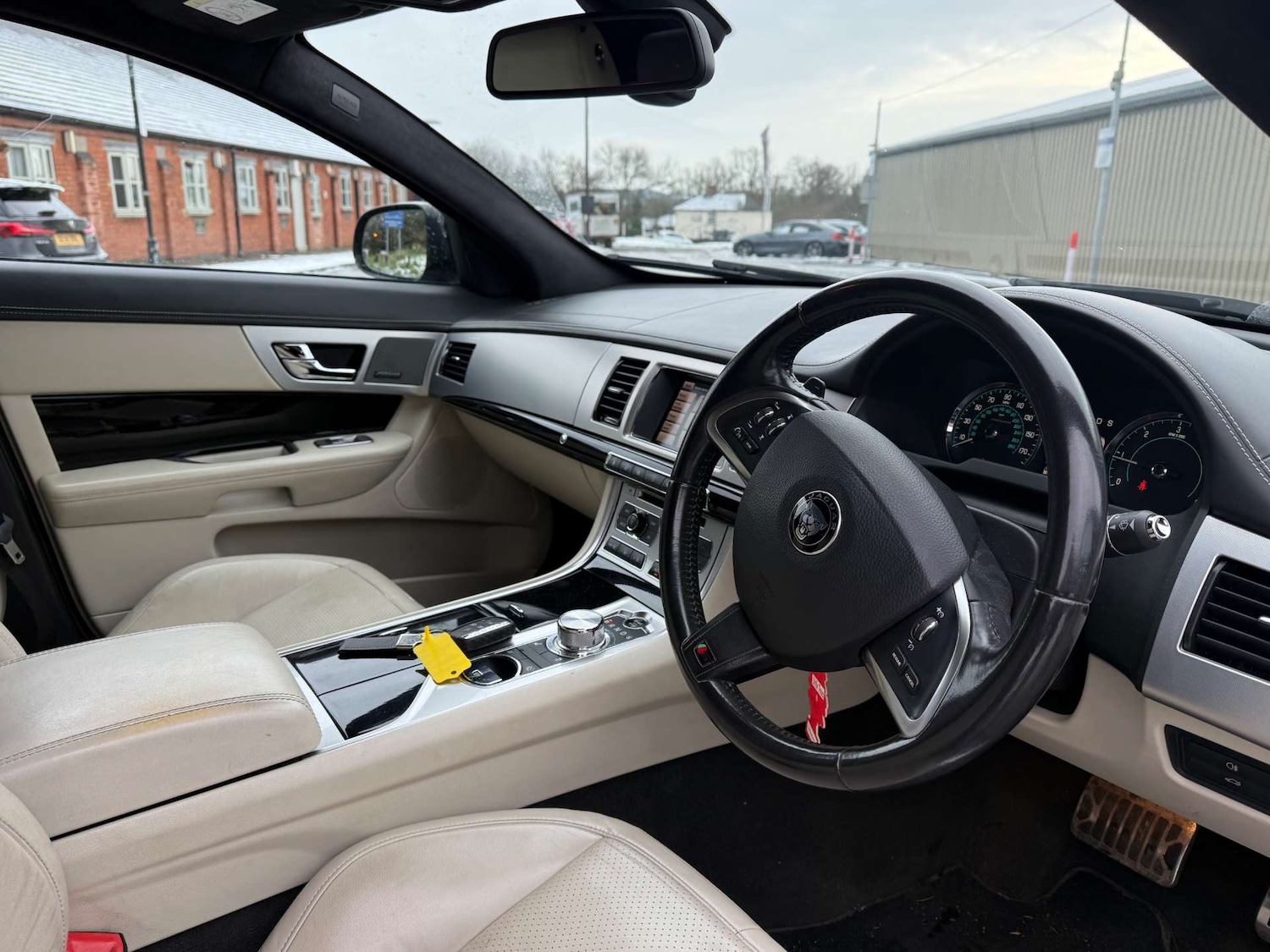 Used Jaguar XF 2015 for sale - 77139246: Photo 21