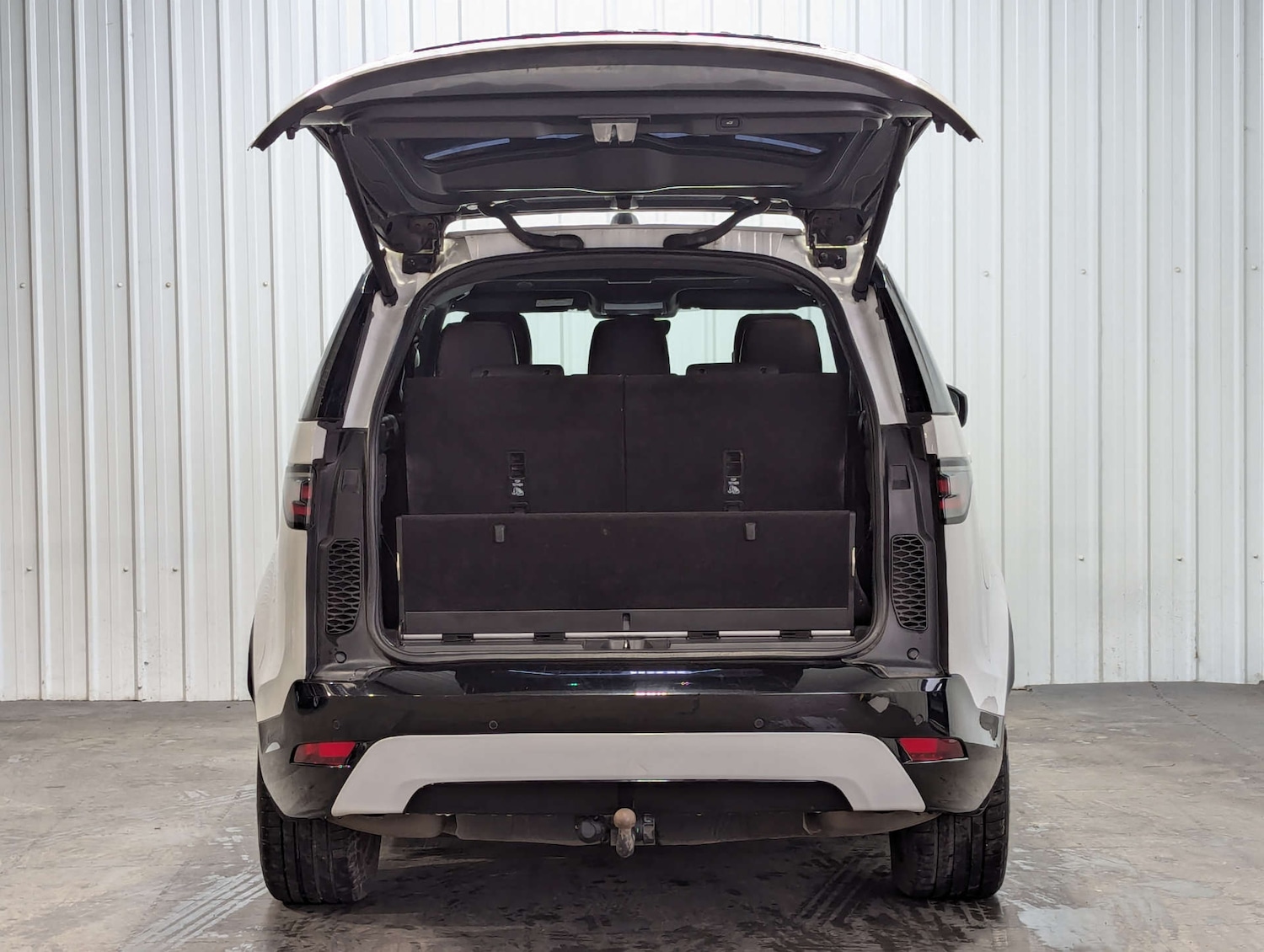 Used Land Rover Discovery 2021 for sale - 77400157: Photo 43