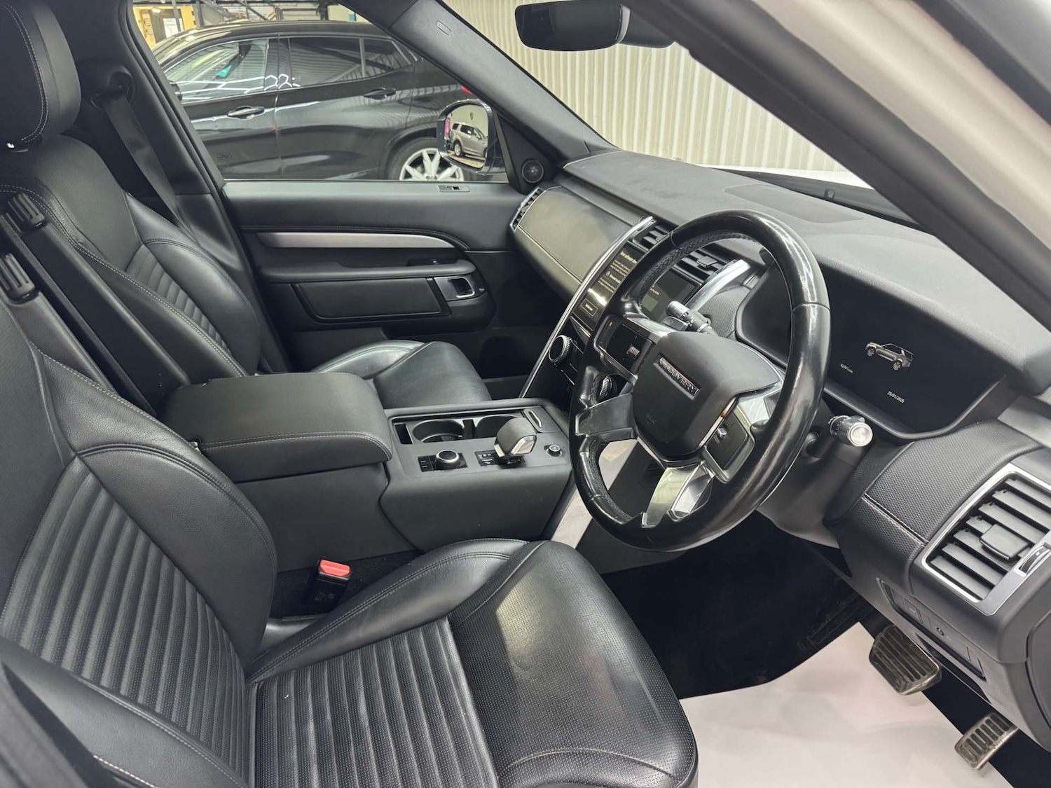 Used Land Rover Discovery 2021 for sale - 77400157: Photo 47