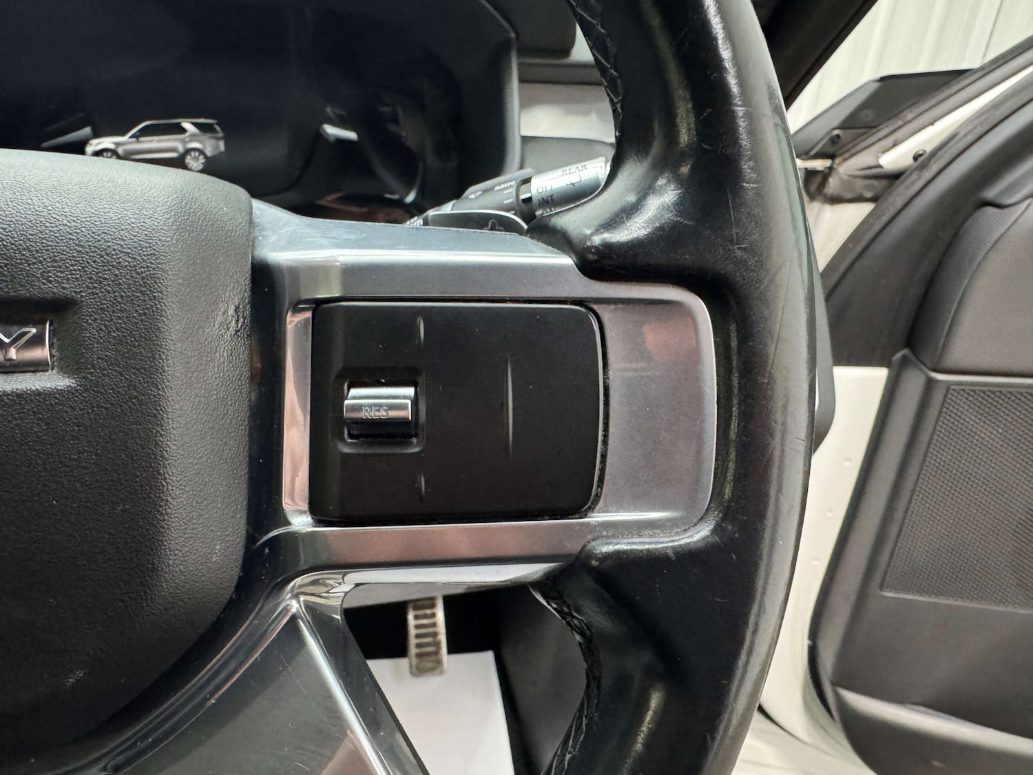 Used Land Rover Discovery 2021 for sale - 77400157: Photo 79