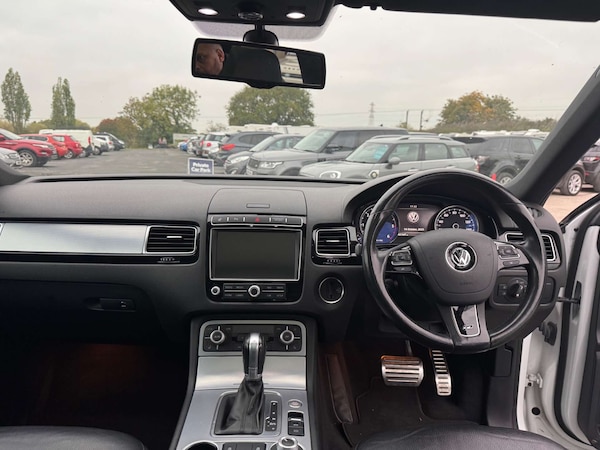 Used Volkswagen Touareg 2015 for sale - 76268745: Photo 11