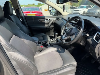 Used Nissan Qashqai 2017 for sale - 78769437: Photo