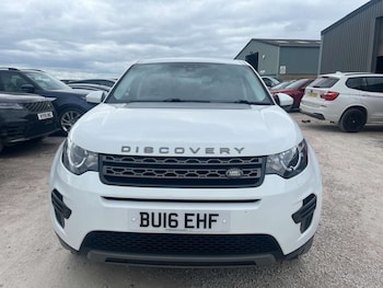 Used Land Rover Discovery Sport 2016 for sale - 77888823: Photo