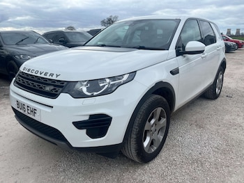 Used Land Rover Discovery Sport 2016 for sale - 77888823: Photo