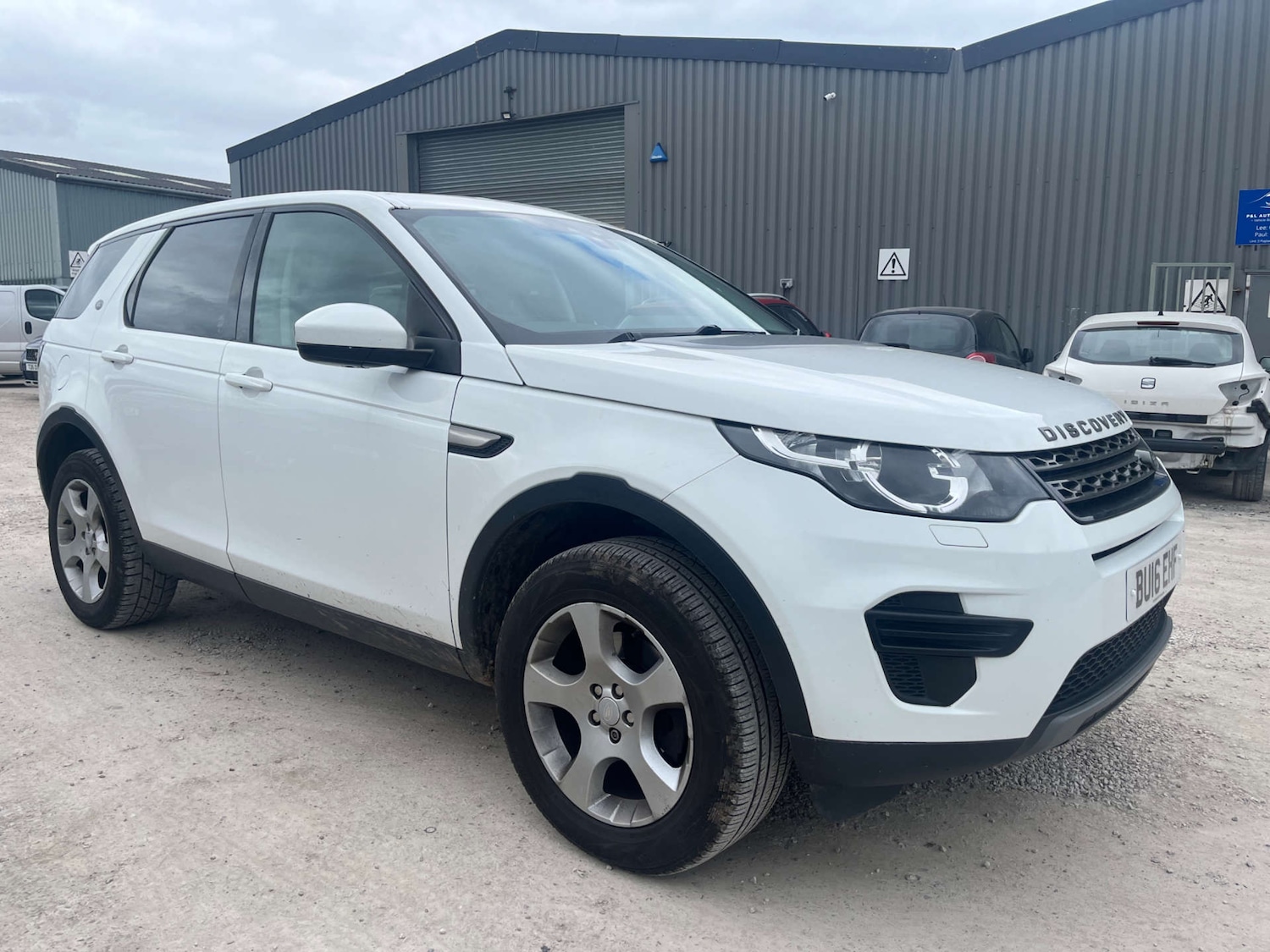 Used Land Rover Discovery Sport 2016 for sale - 77888823: Photo 5