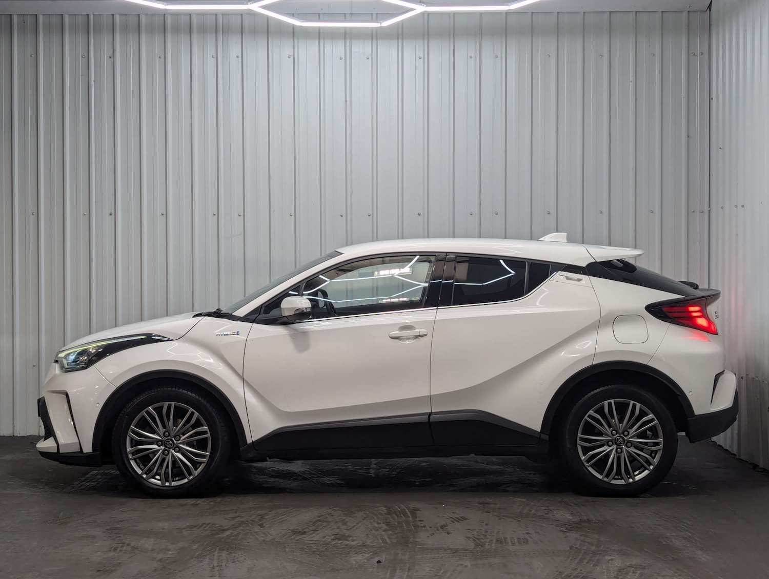 Used Toyota C-HR 2021 for sale - 77847556: Photo 14