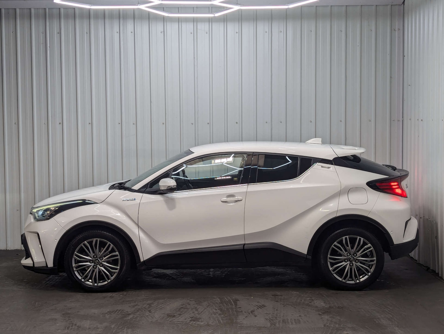 Used Toyota C-HR 2021 for sale - 77847556: Photo 15