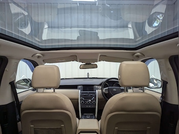 Used Land Rover Discovery Sport 2017 for sale - 76005274: Photo