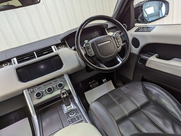 Used Land Rover Range Rover Sport 2016 for sale - 76231892: Photo 41