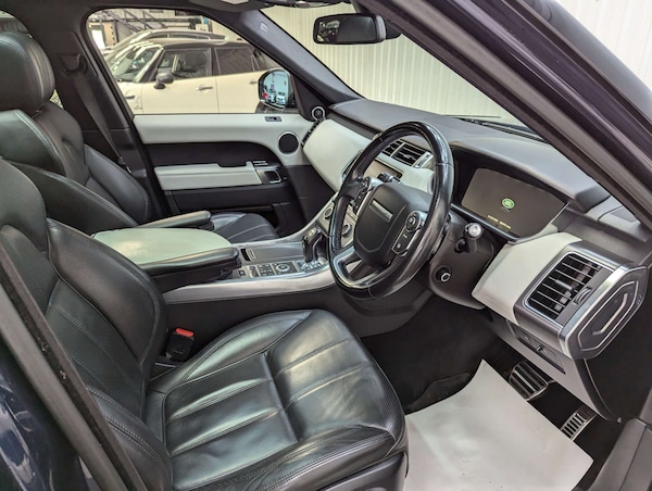 Used Land Rover Range Rover Sport 2016 for sale - 76231892: Photo 42