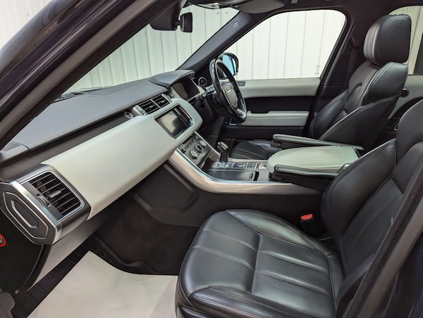 Used Land Rover Range Rover Sport 2016 for sale - 76231892: Photo 47