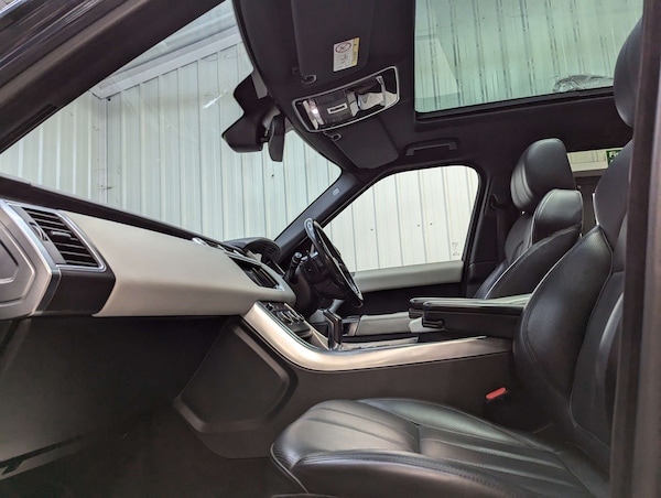 Used Land Rover Range Rover Sport 2016 for sale - 76231892: Photo 49