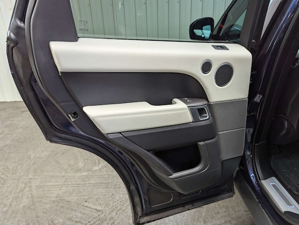 Used Land Rover Range Rover Sport 2016 for sale - 76231892: Photo 63