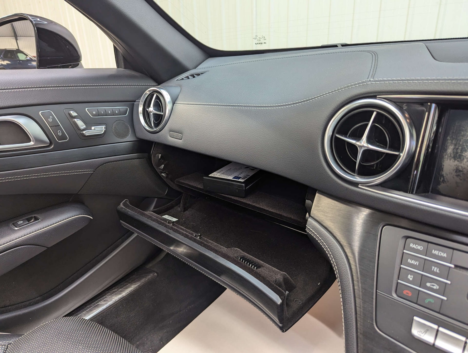 Used Mercedes-Benz SL 2016 for sale - 76363769: Photo 81