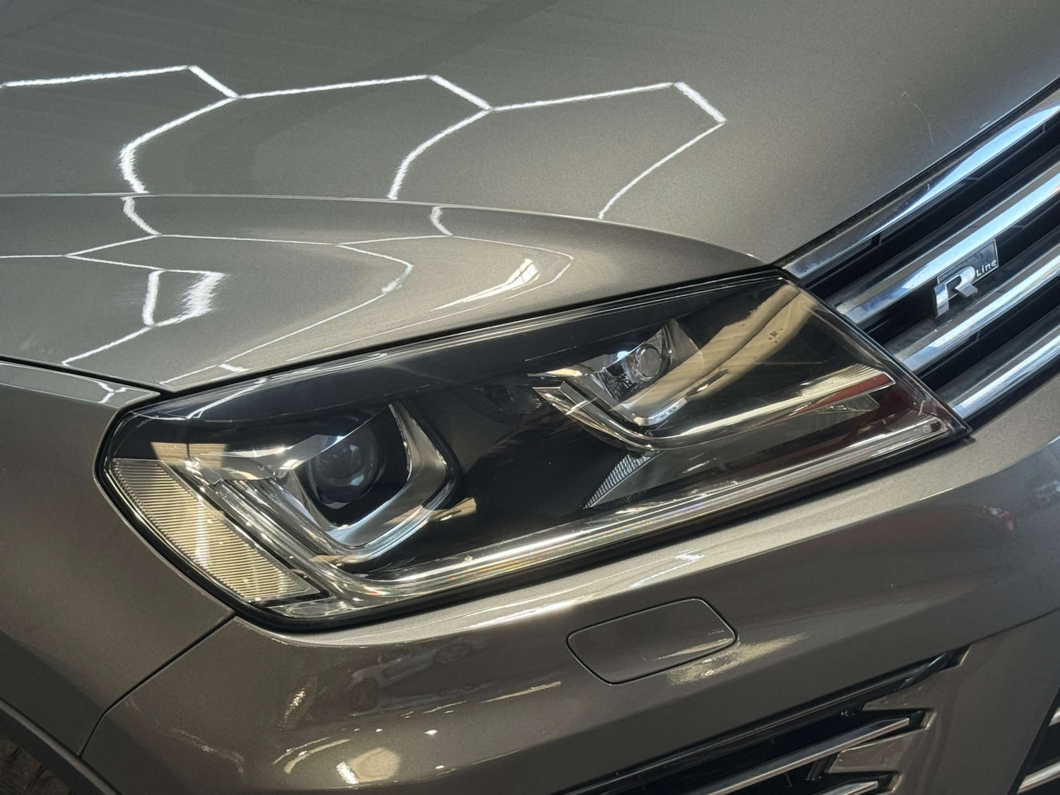 Used Volkswagen Touareg 2015 for sale - 77236257: Photo 28