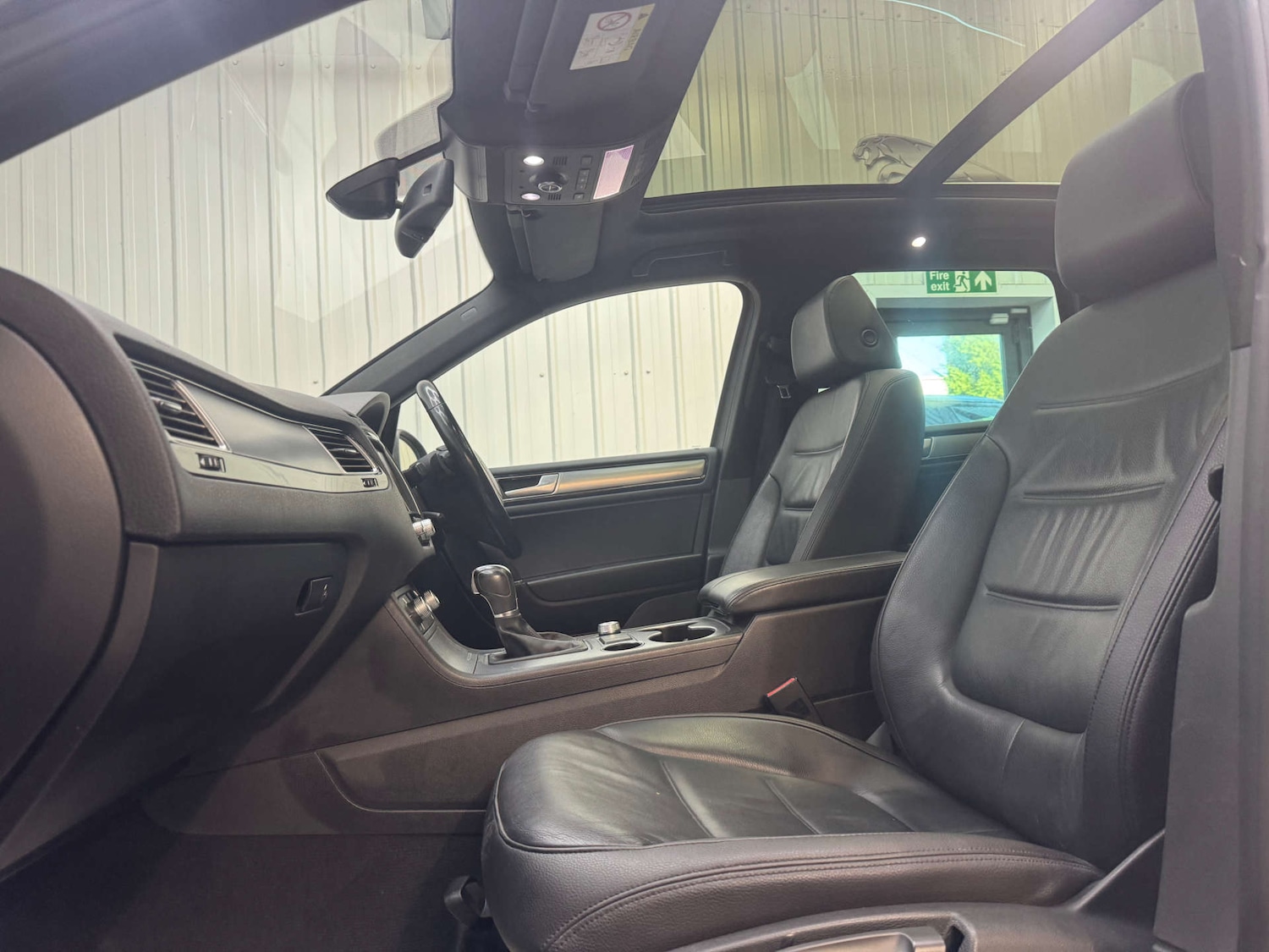 Used Volkswagen Touareg 2015 for sale - 77236257: Photo 58