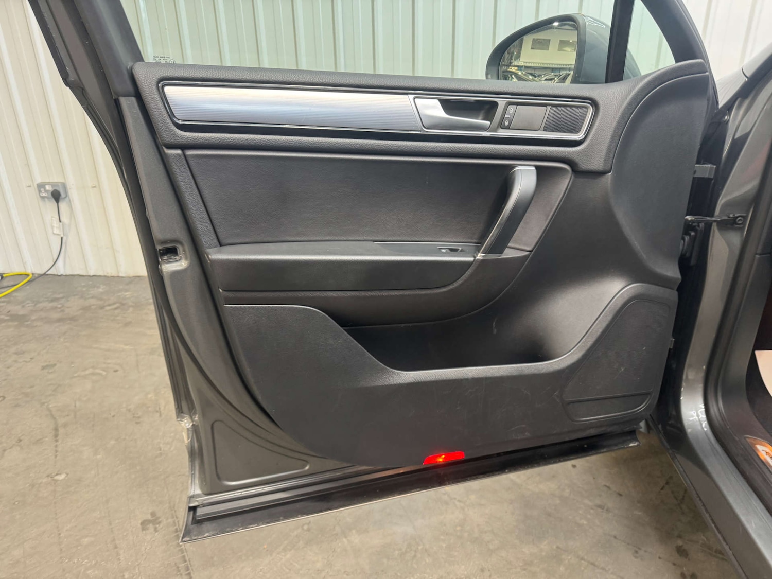 Used Volkswagen Touareg 2015 for sale - 77236257: Photo 59