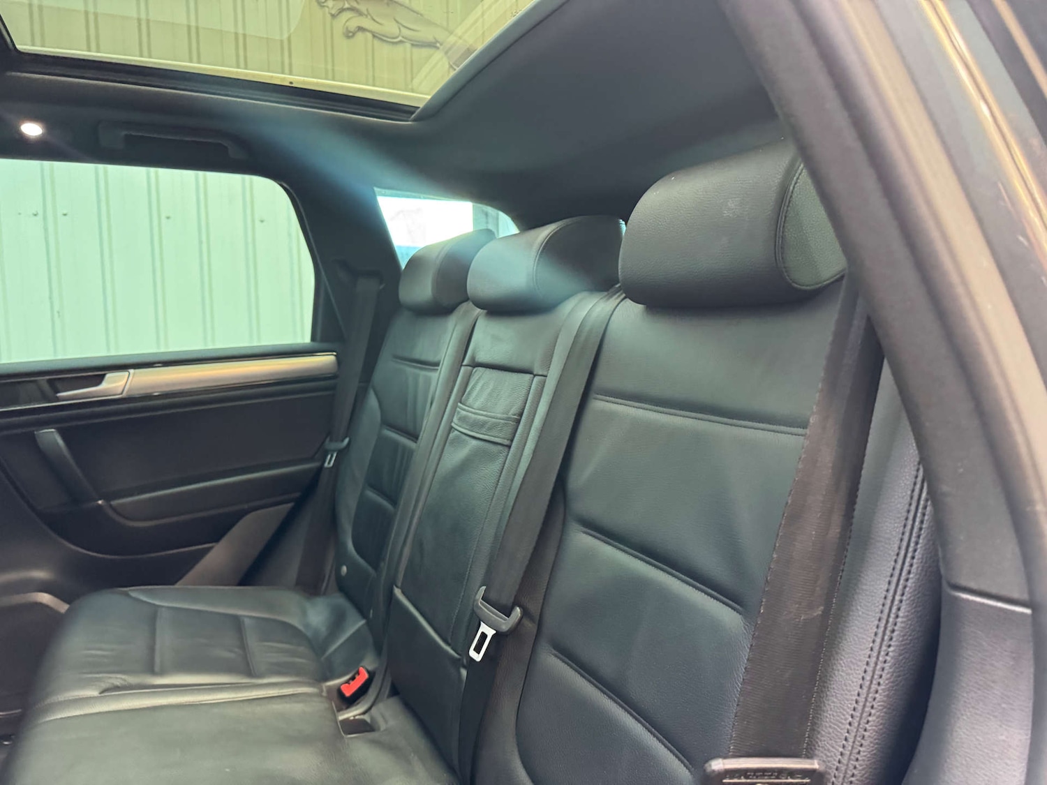 Used Volkswagen Touareg 2015 for sale - 77236257: Photo 68