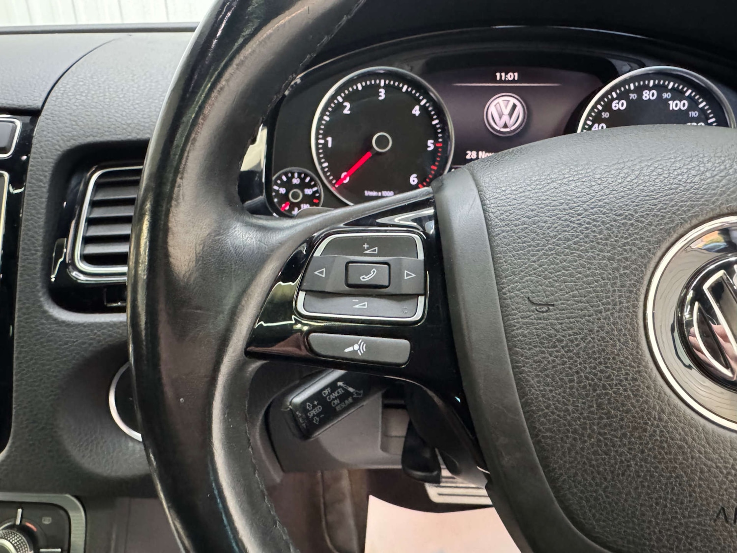 Used Volkswagen Touareg 2015 for sale - 77236257: Photo 73