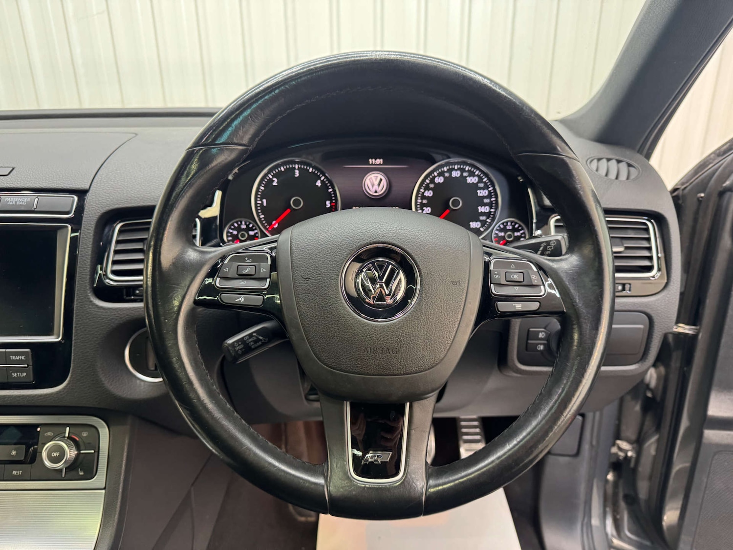 Used Volkswagen Touareg 2015 for sale - 77236257: Photo 74