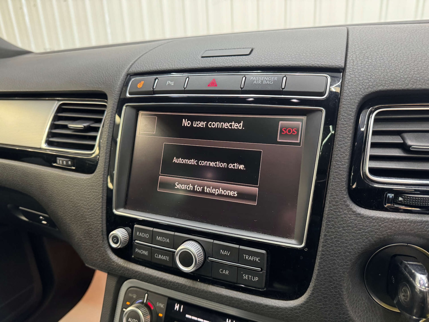 Used Volkswagen Touareg 2015 for sale - 77236257: Photo 86