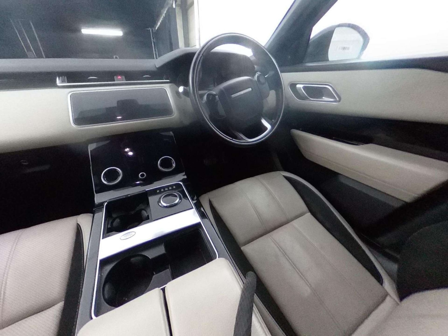Used Land Rover Range Rover Velar 2018 for sale - 77897917: Photo 7