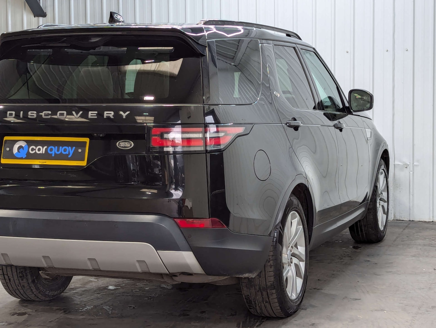 Used Land Rover Discovery 2017 for sale - 76471359: Photo 35