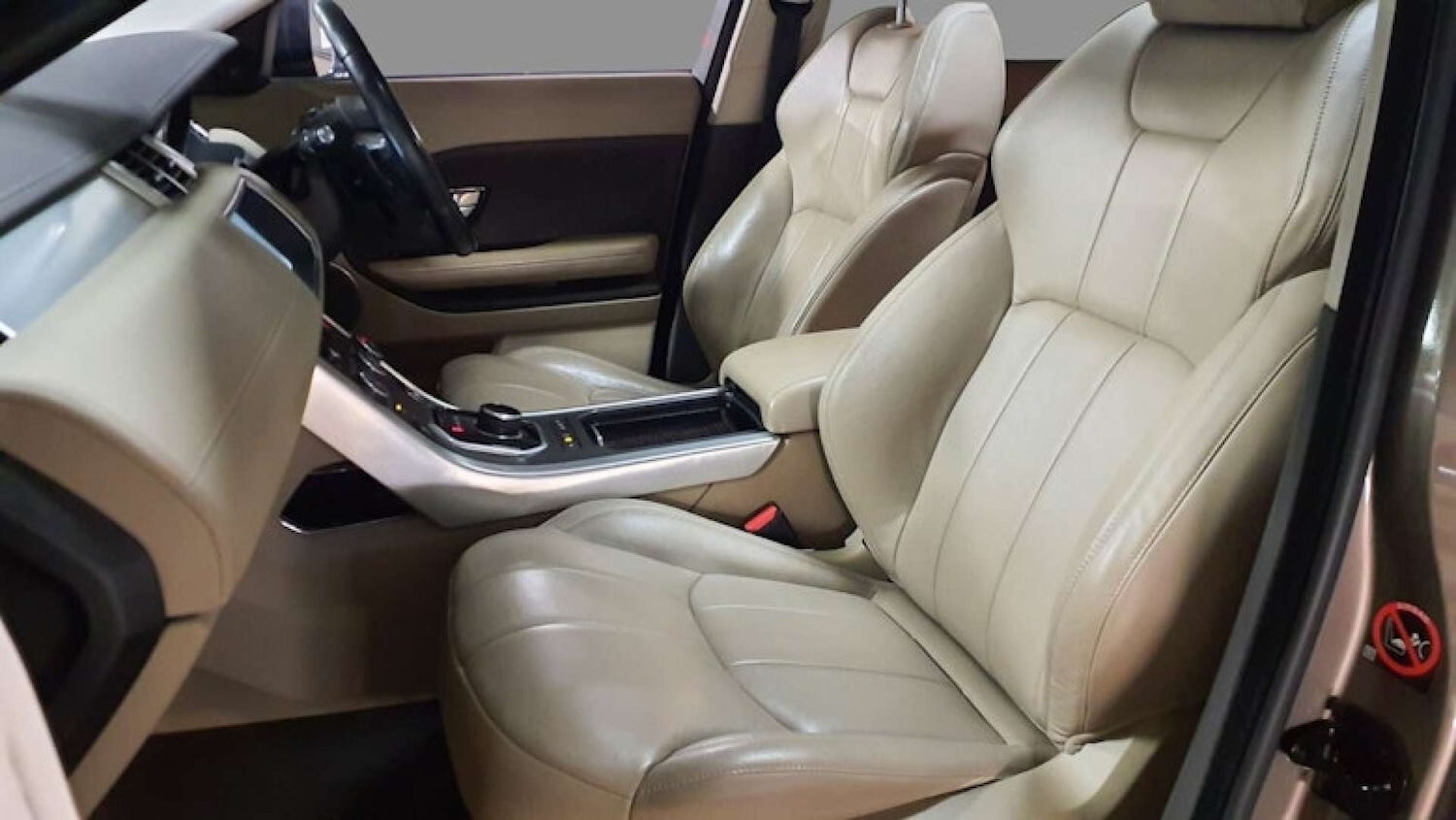 Used Land Rover Range Rover Evoque 2016 for sale - 78018637: Photo 4