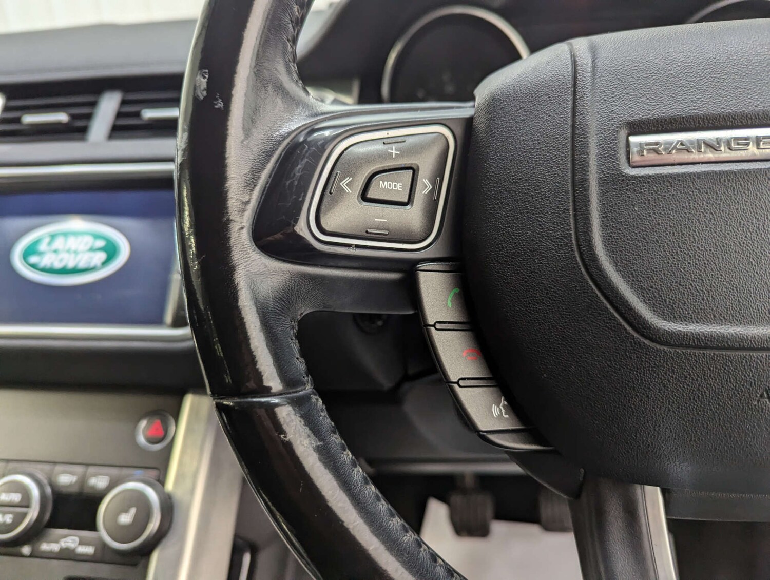 Used Land Rover Range Rover Evoque 2017 for sale - 77964810: Photo 74