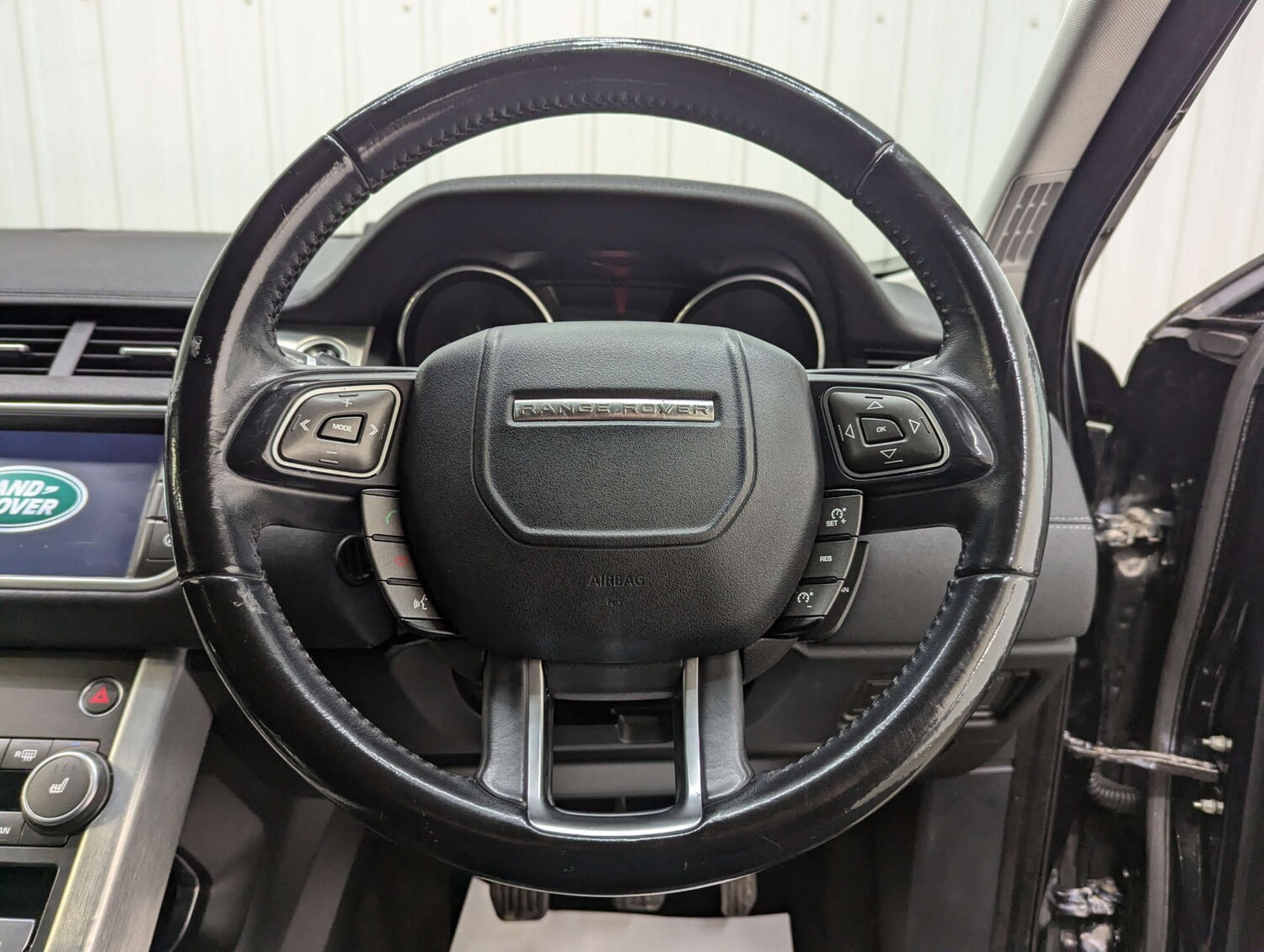 Used Land Rover Range Rover Evoque 2017 for sale - 77964810: Photo 75