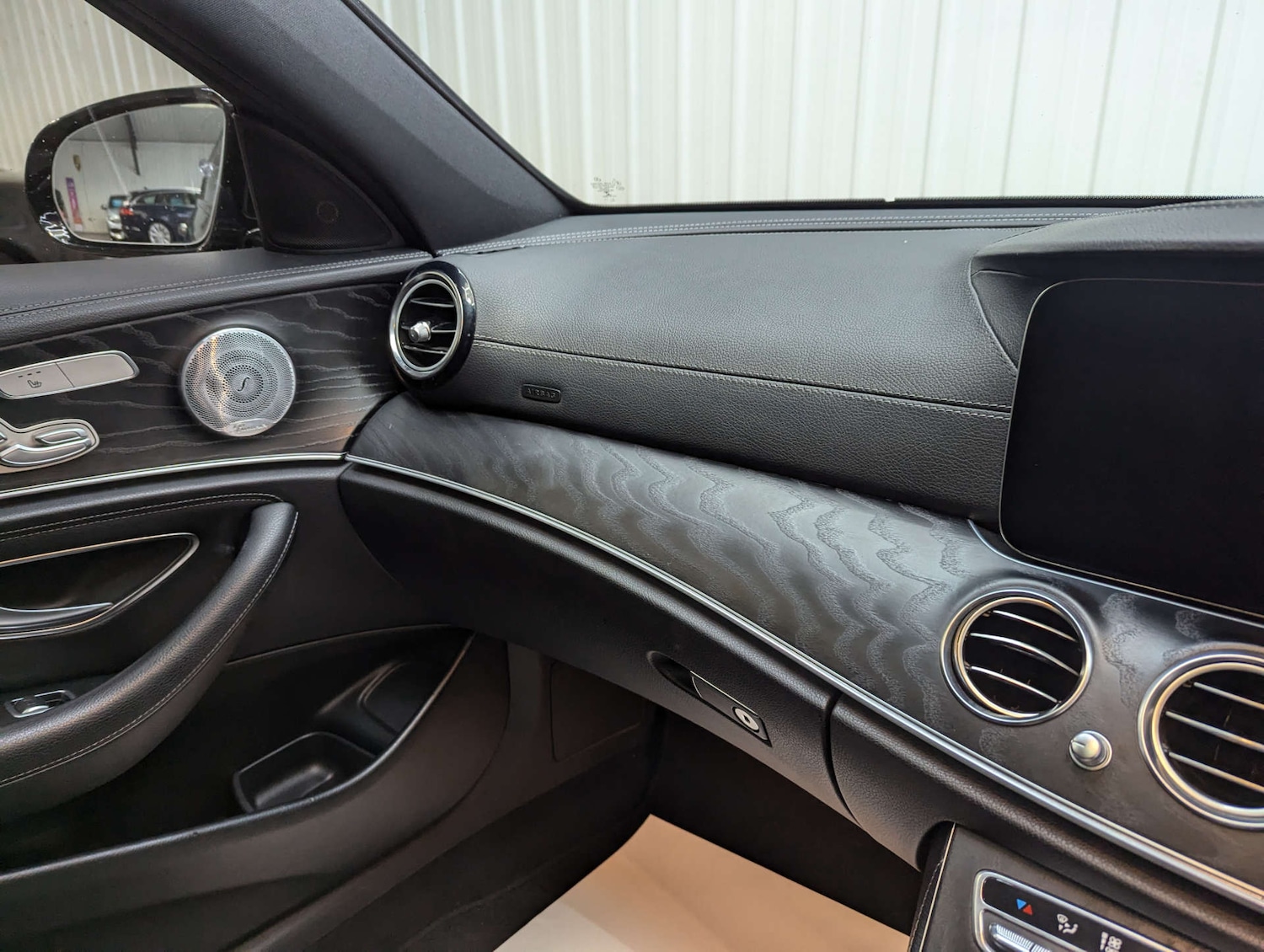 Used Mercedes-Benz E Class 2020 for sale - 76957765: Photo 89