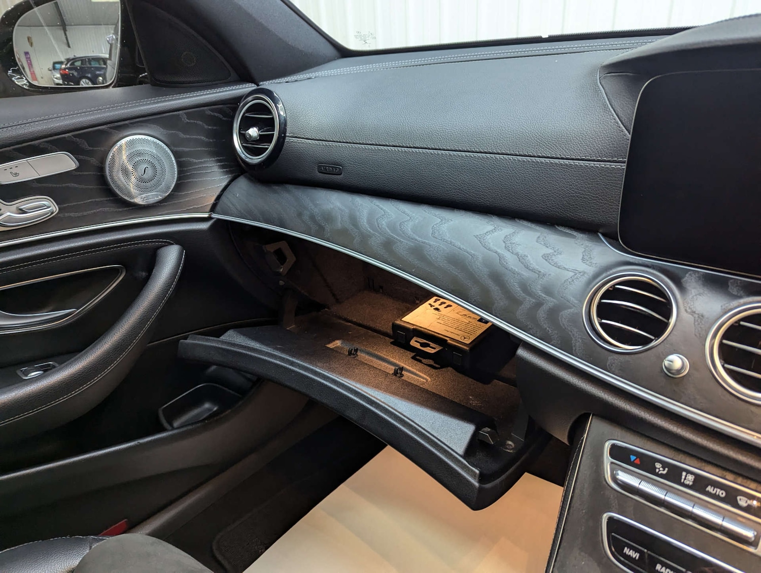 Used Mercedes-Benz E Class 2020 for sale - 76957765: Photo 90