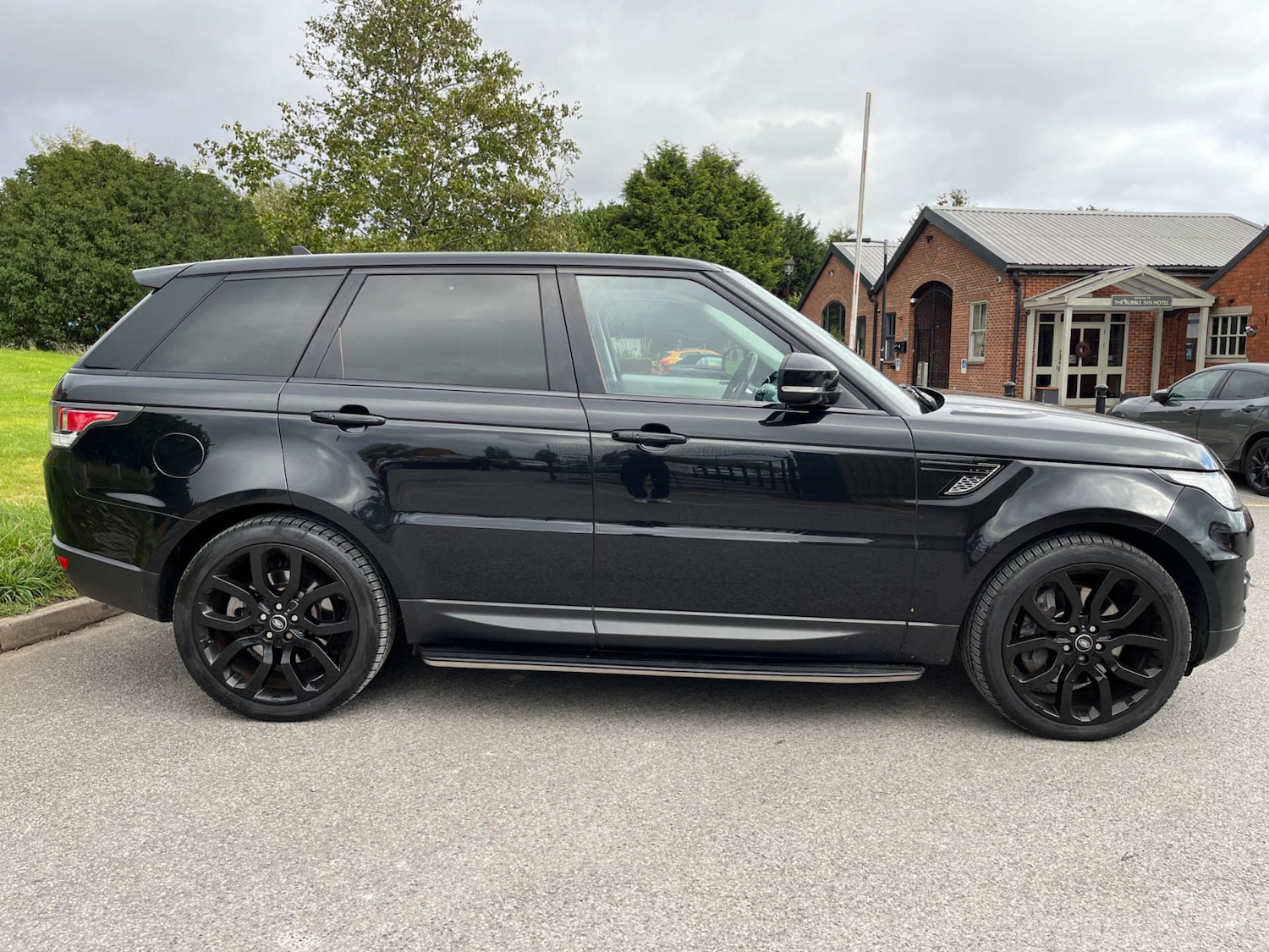 Used Land Rover Range Rover Sport 2016 for sale - 76401878: Photo 5